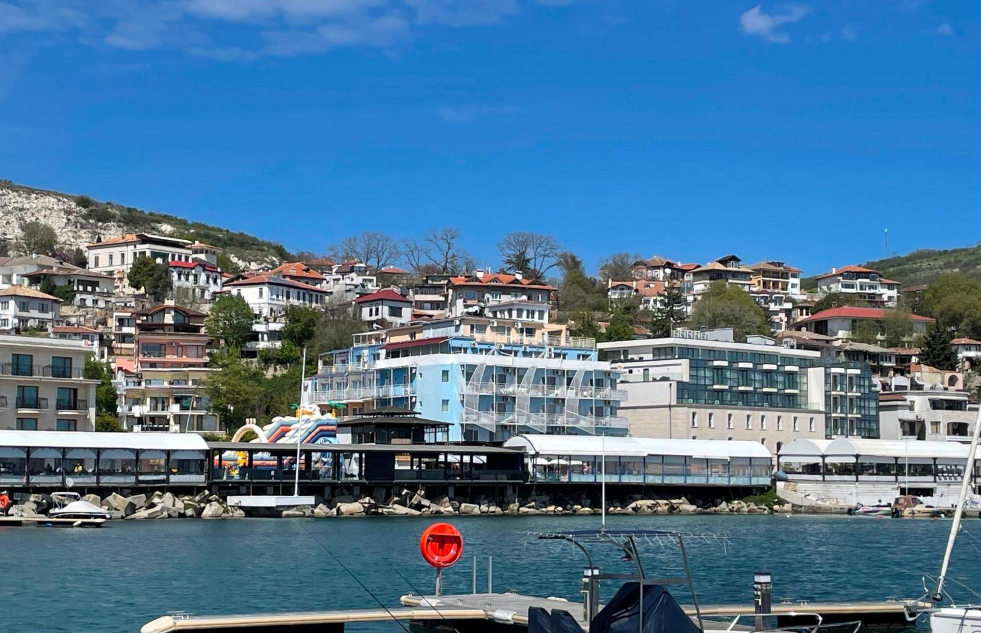 Lotos Hotel Balchik Exterior photo
