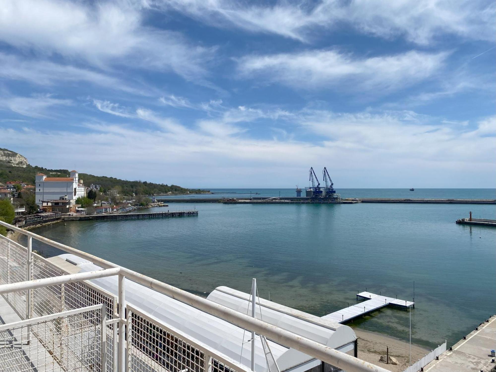 Lotos Hotel Balchik Exterior photo