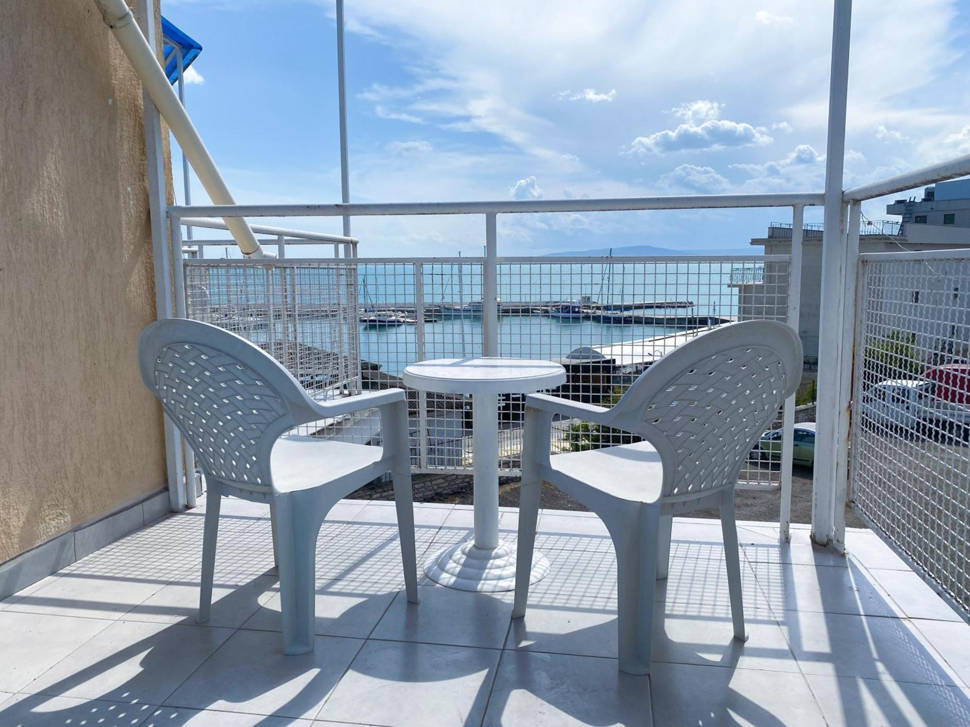Lotos Hotel Balchik Exterior photo