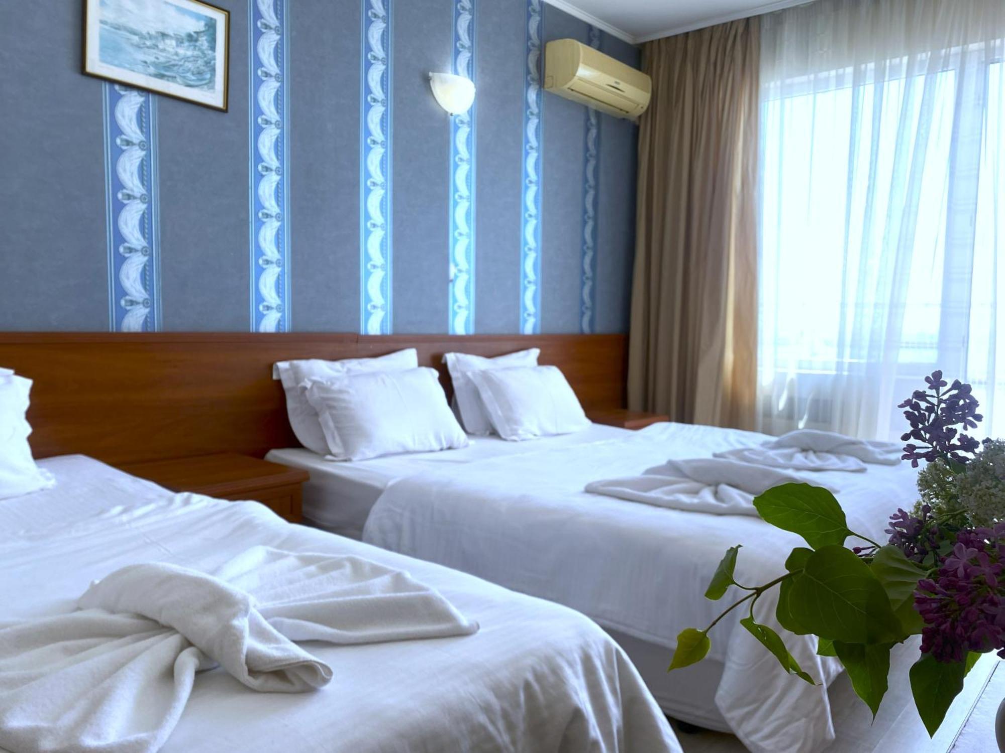 Lotos Hotel Balchik Exterior photo